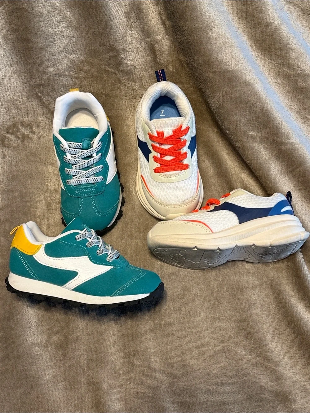 Carters shoe bundle size 7toddler
